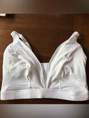 Everyday Ribbed Bra in White Size 4 Grande Cup